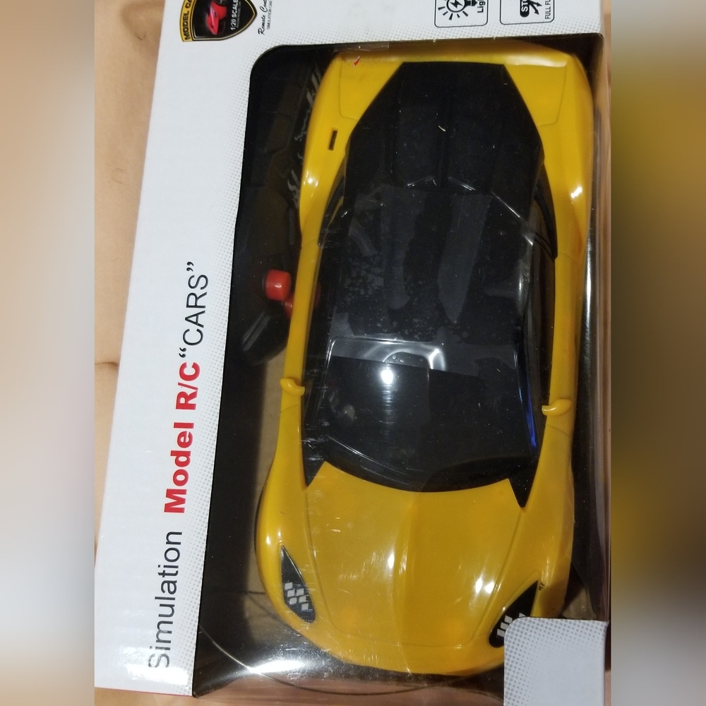 - Remote Control Simulation Model RC Yellowish Orange Car - Picture 8 of 9